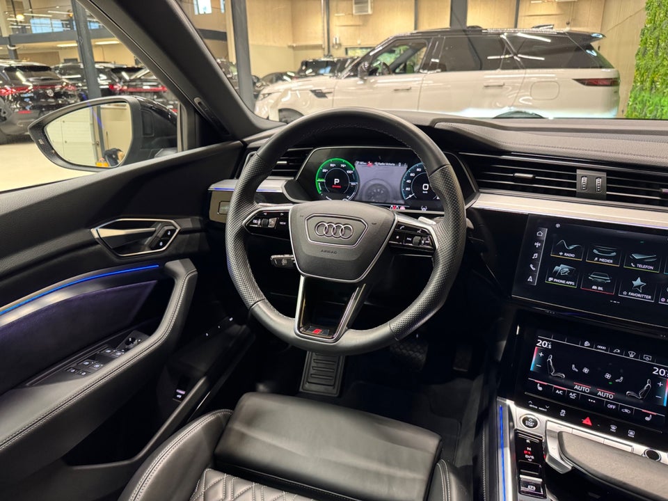Audi e-tron 55 S-line Sportback quattro 5d