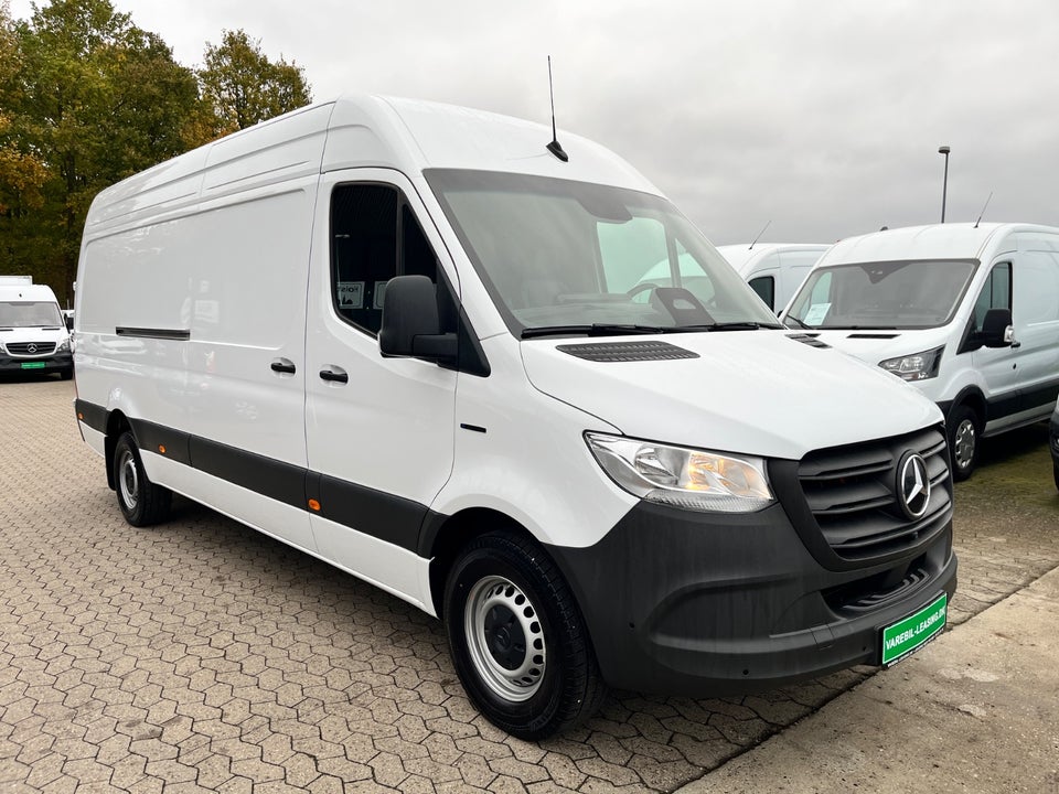 Mercedes eSprinter 420 113 A3 Kassevogn SELECT