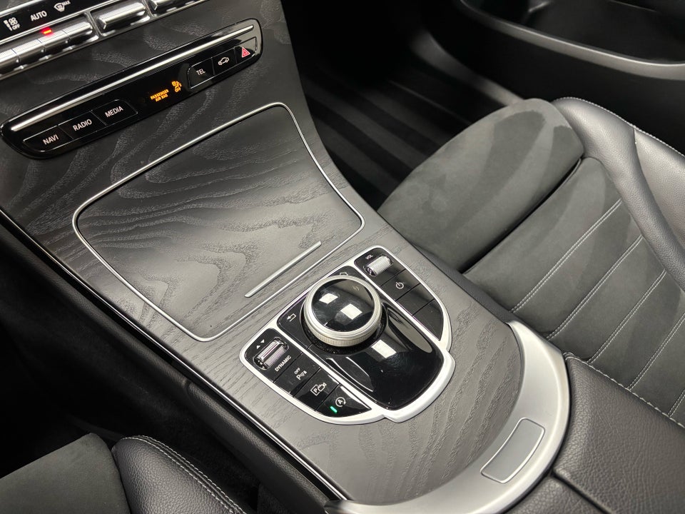 Mercedes C300 d 2,0 AMG Line stc. aut. 5d