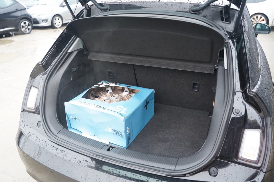 Audi A1 1,6 TDi 90 Attraction Sportback 5d