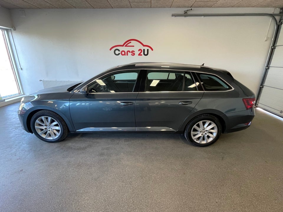 Skoda Superb 2,0 TDi 150 Style Combi DSG 5d