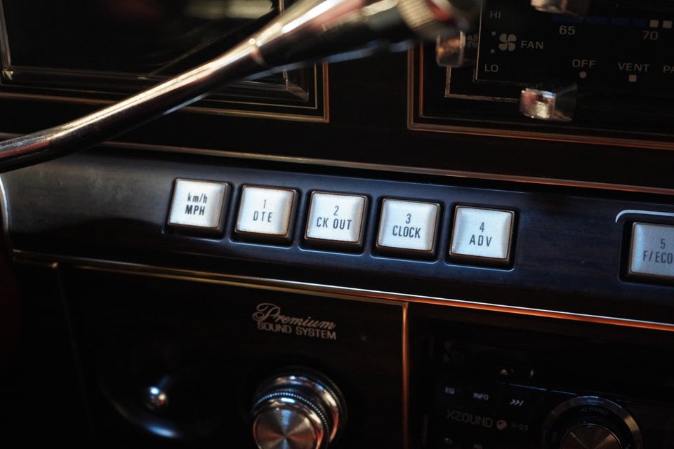 Ford Lincoln Continental 5,0 Mark VI Signature Series aut. 4d