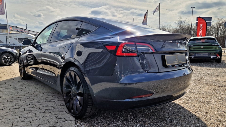 Tesla Model 3 Performance AWD 4d