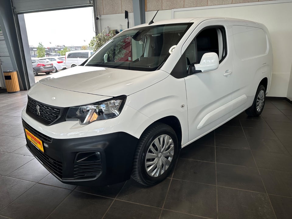 Peugeot Partner 1,5 BlueHDi 130 L2V2 Ultimate EAT8 Van