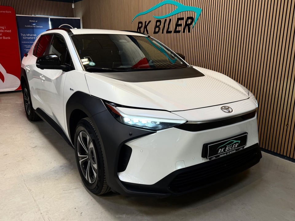 Toyota bZ4X Active 5d