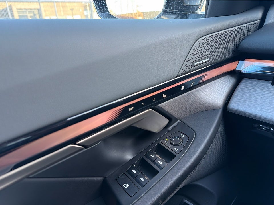 BMW i5 eDrive40 M-Sport 4d