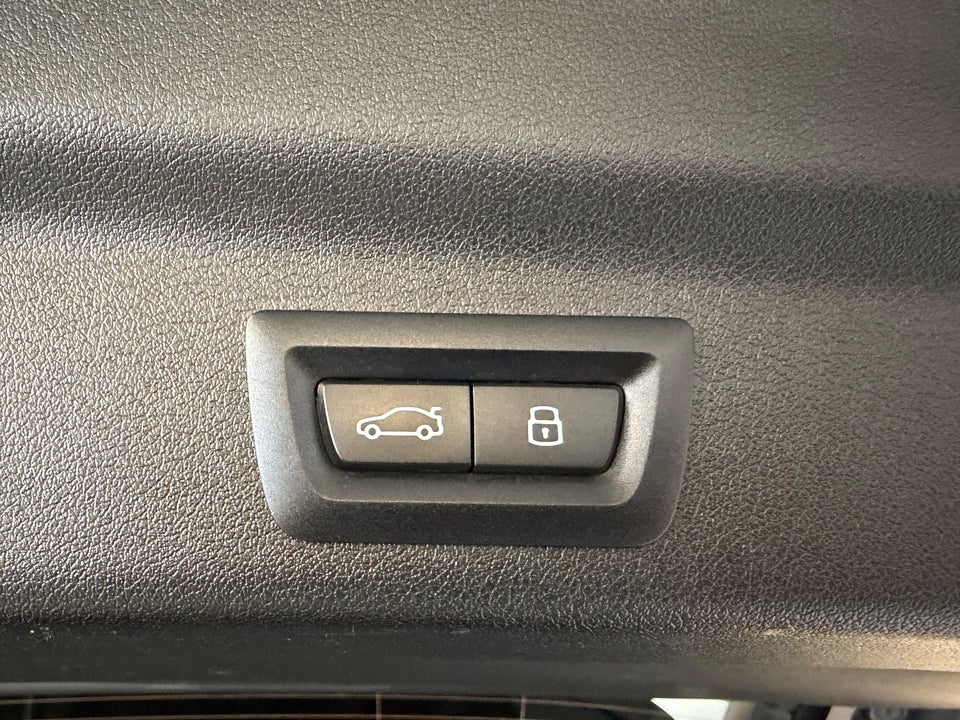 BMW iX1 xDrive30 M-Sport Premium 5d