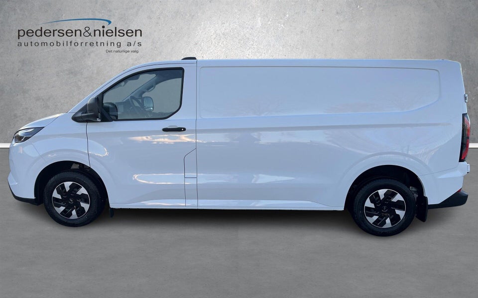 Ford E-Transit Custom 320L 64 Trend