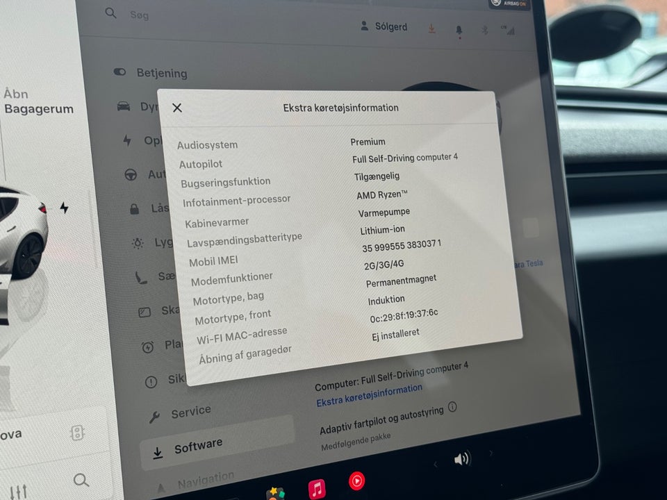 Tesla Model 3 Long Range AWD 4d