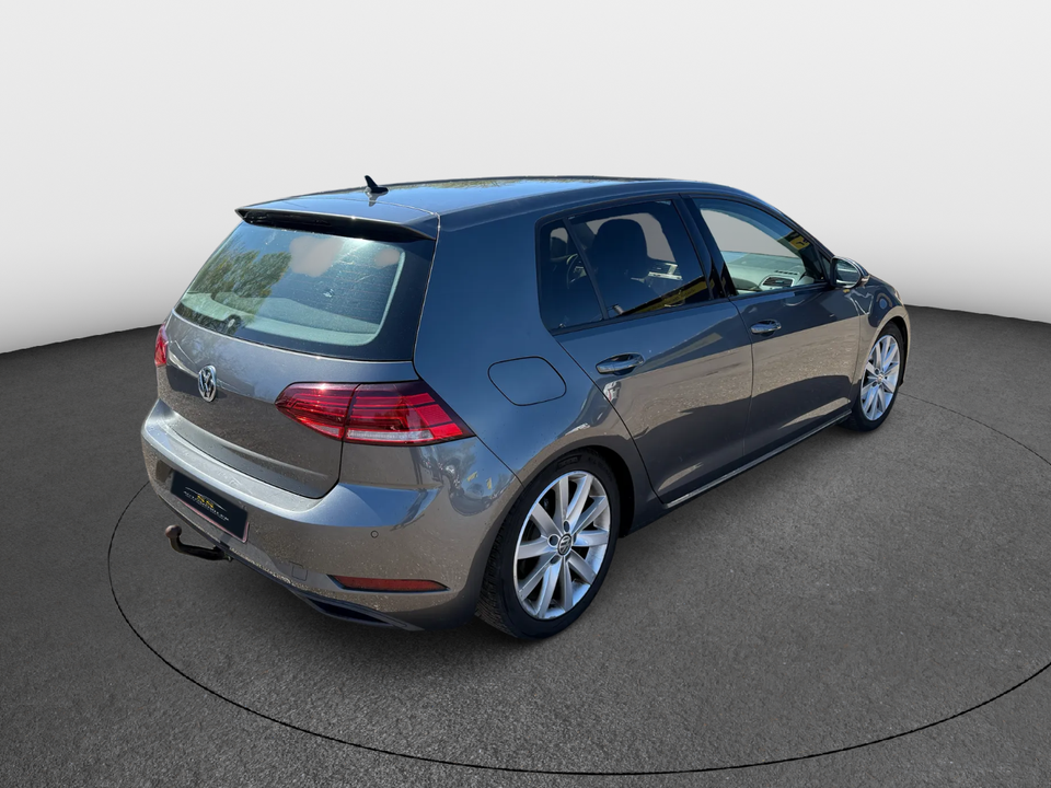 VW Golf VII 1,0 TSi 85 Trendline Variant 5d