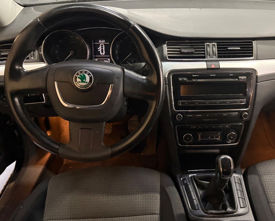 Skoda Superb 2,0 TDi 140 Ambition Combi 5d