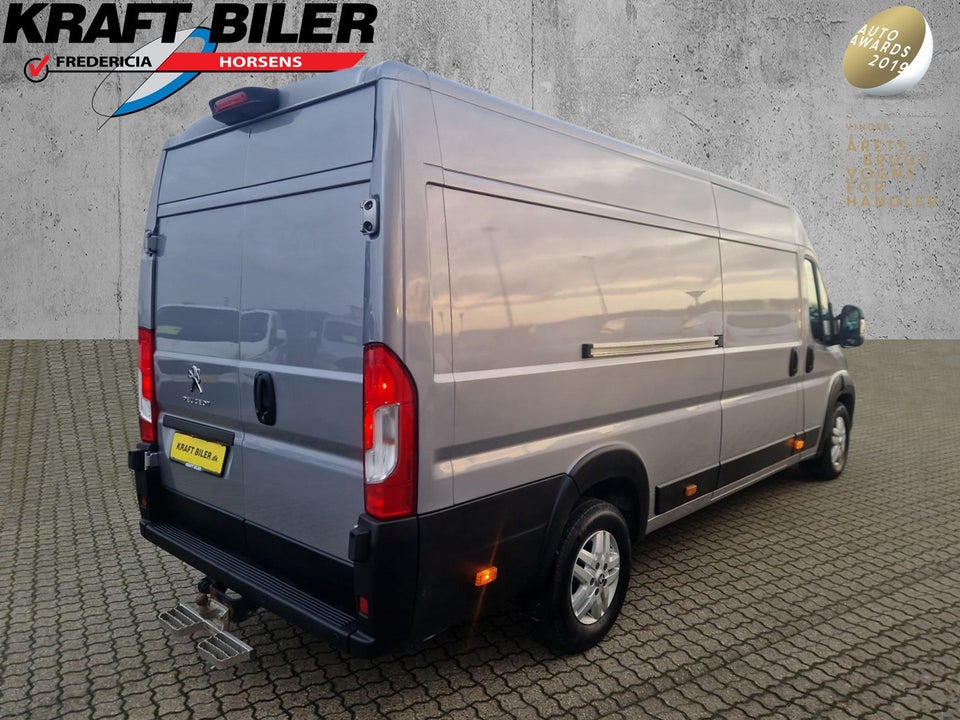 Peugeot Boxer 335 2,2 BlueHDi 165 L4H2 Ultimate