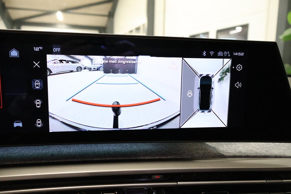 Peugeot e-3008 77 GT 5d