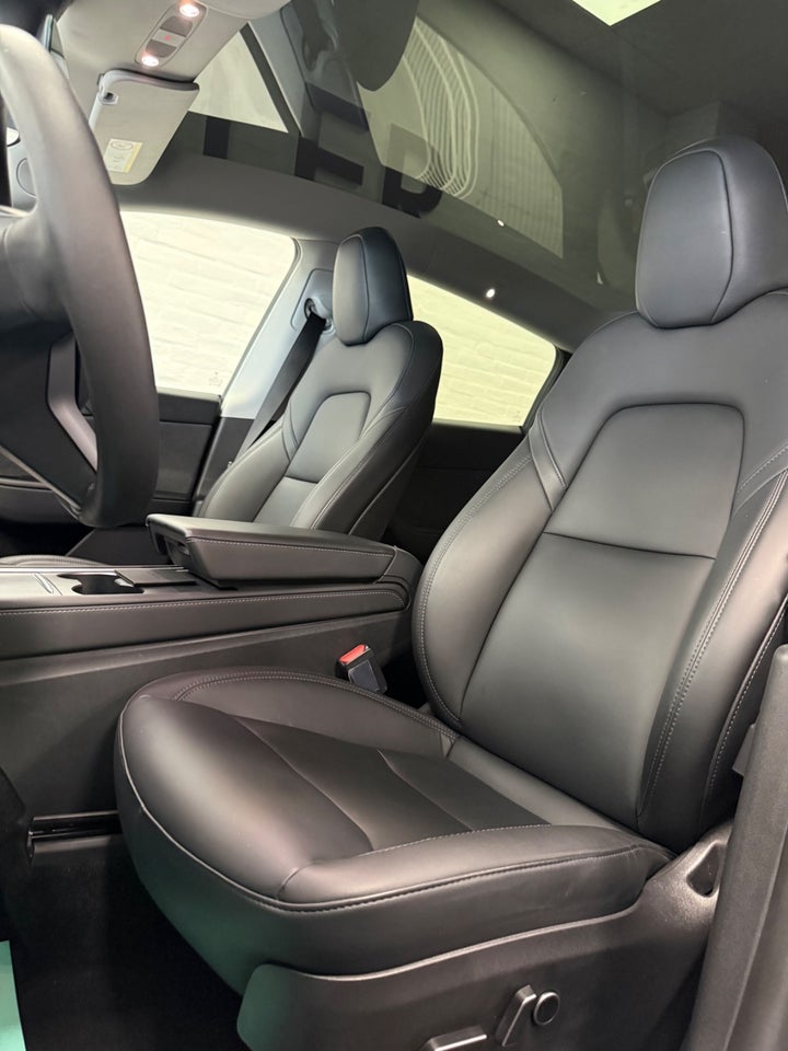 Tesla Model Y Performance AWD 5d