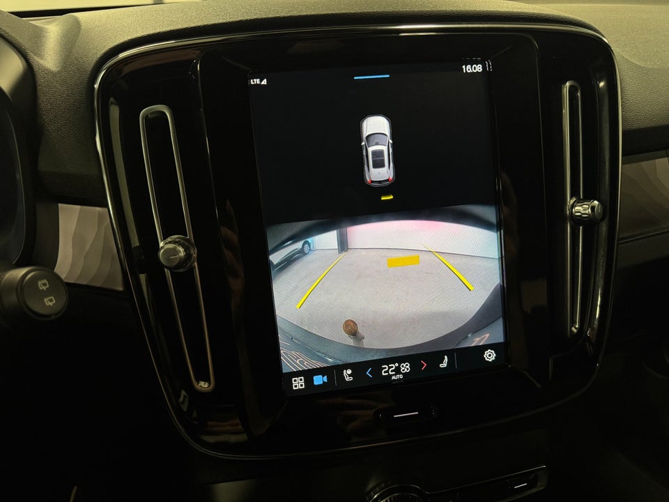 Volvo XC40 ReCharge Plus 5d