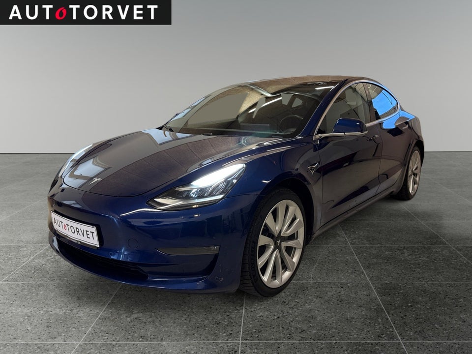 Tesla Model 3 Long Range AWD 4d