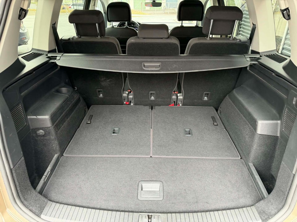 VW Touran 1,2 TSi 110 Comfortline 7prs 5d