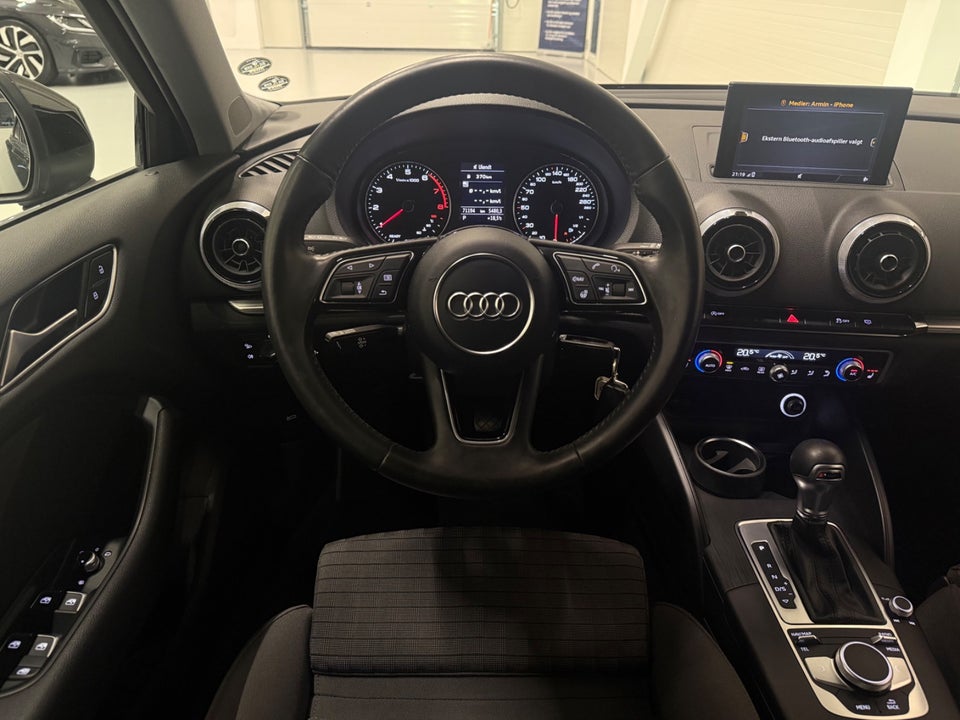 Audi A3 35 TFSi S-line Sportback S-tr. 5d