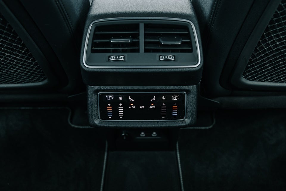 Audi e-tron 55 Advanced Prestige quattro 5d