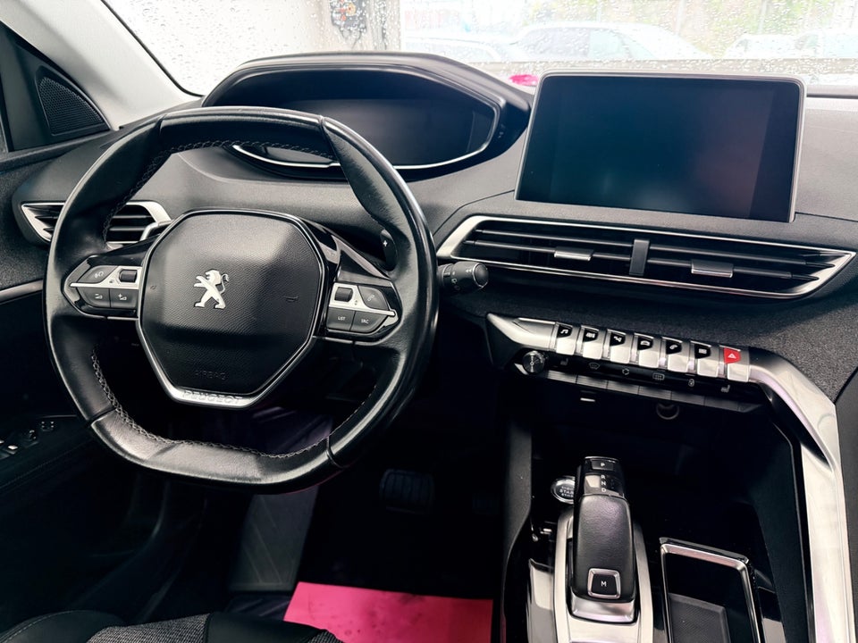 Peugeot 3008 1,5 BlueHDi 130 Selection Pack EAT8 5d