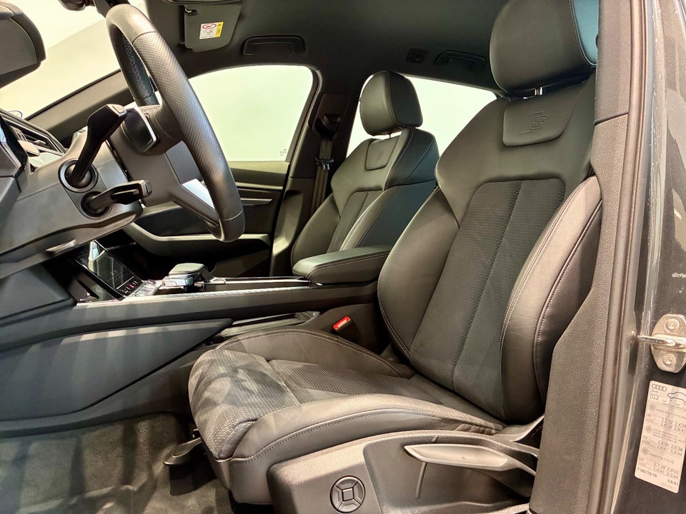 Audi e-tron 55 S-line quattro 5d
