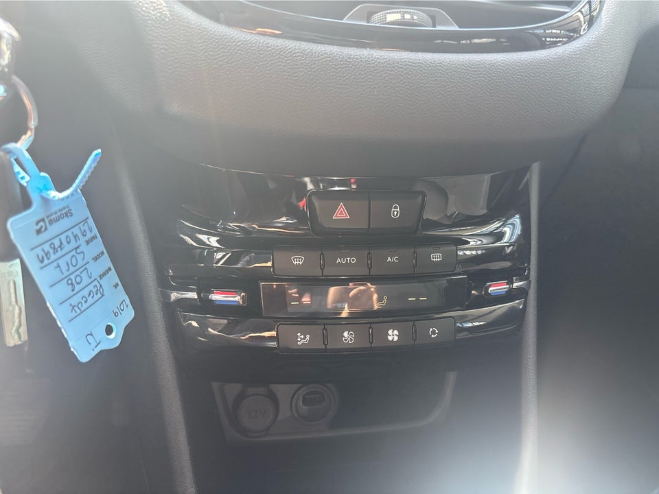 Peugeot 208 1,5 BlueHDi 100 Active 5d