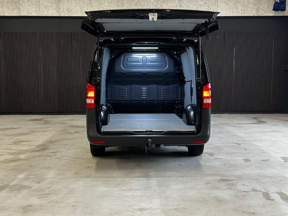 Mercedes Vito 114 2,0 CDi Kassevogn K aut. RWD