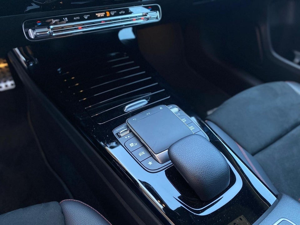 Mercedes A200 1,3 AMG Line aut. 5d