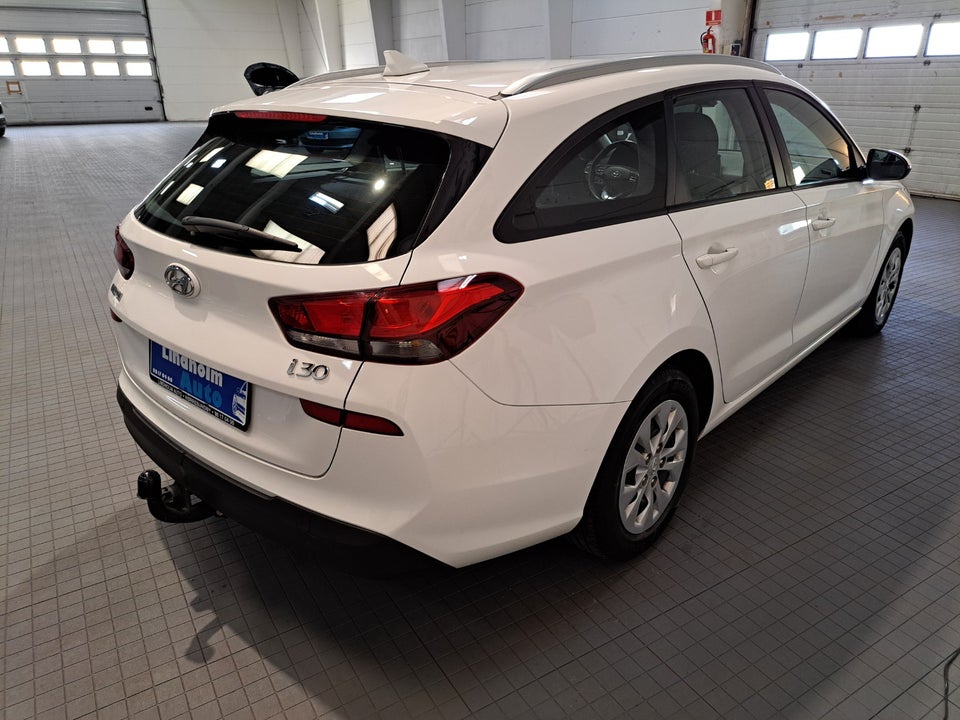 Hyundai i30 1,0 T-GDi Life Komfort stc. 5d