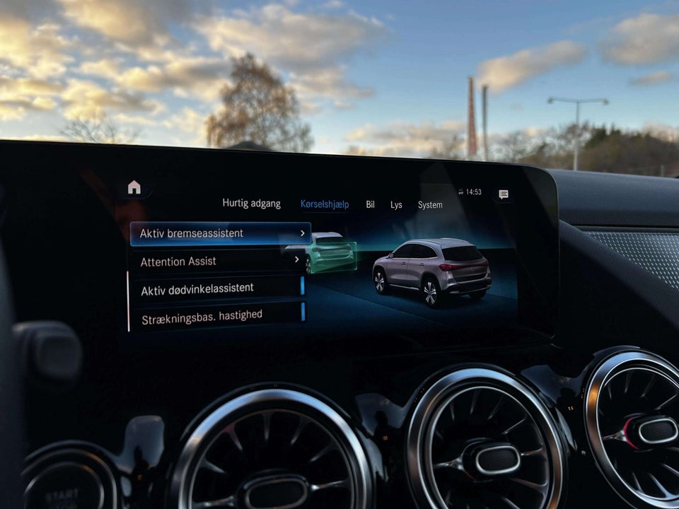 Mercedes EQA250+ Progressive 5d