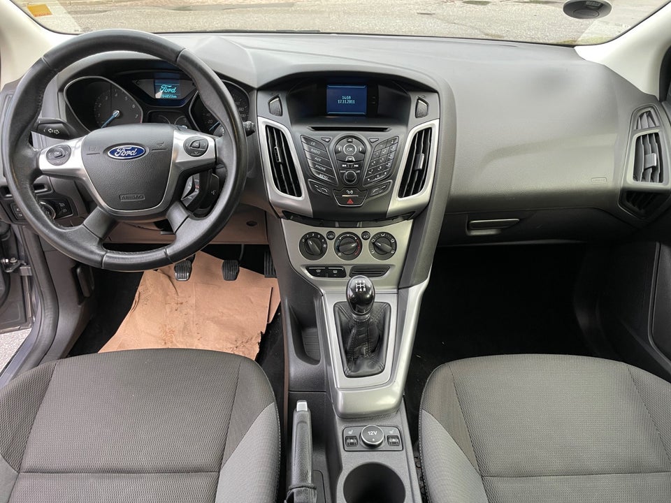 Ford Focus 1,6 Ti-VCT 105 Titanium stc. 5d