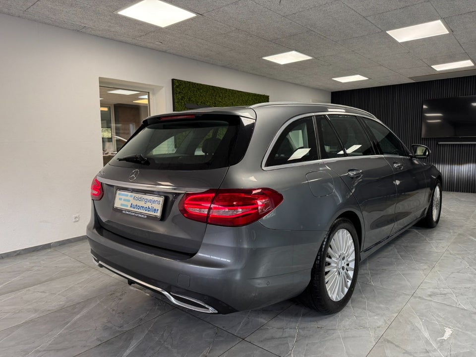 Mercedes C220 d 2,2 Avantgarde stc. aut. 5d