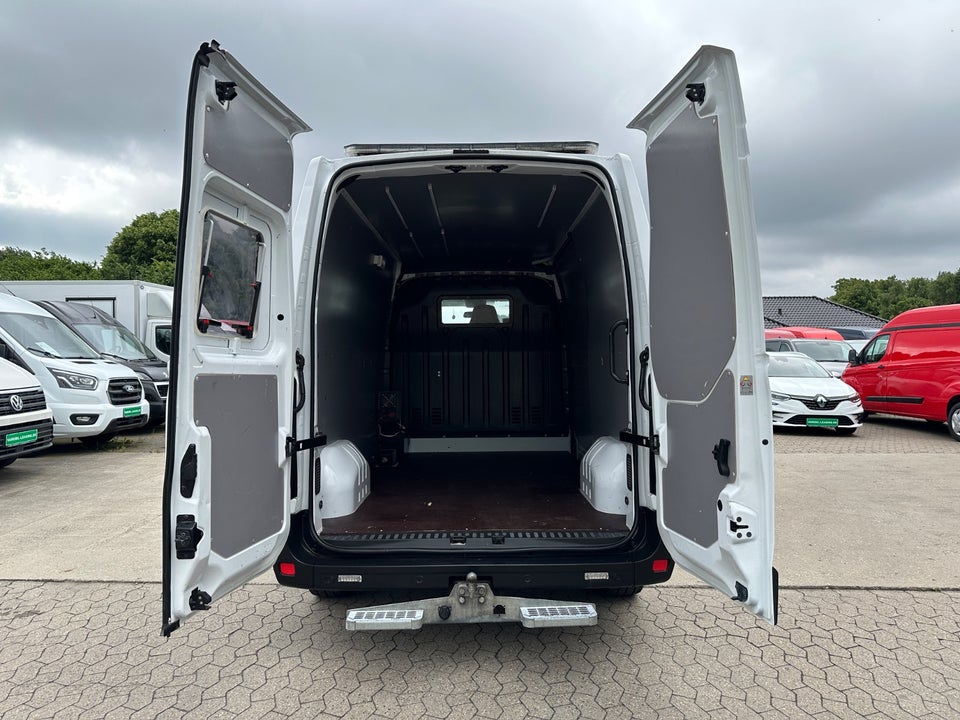 Nissan NV400 2,3 dCi 150 L3H2 Kassevogn