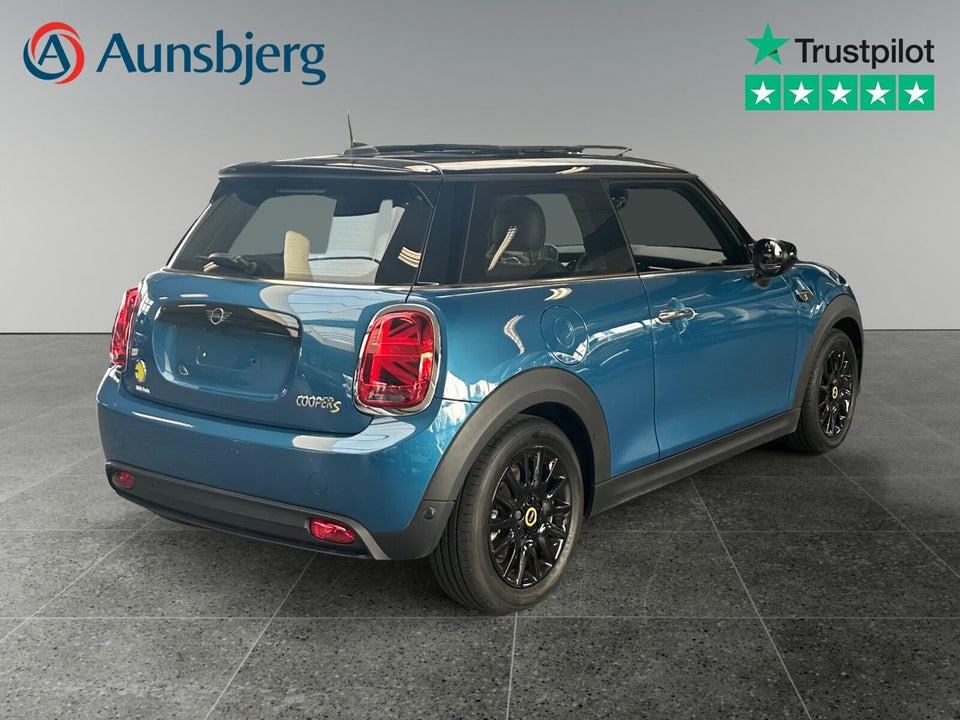 MINI Cooper SE Classic Trim 3d
