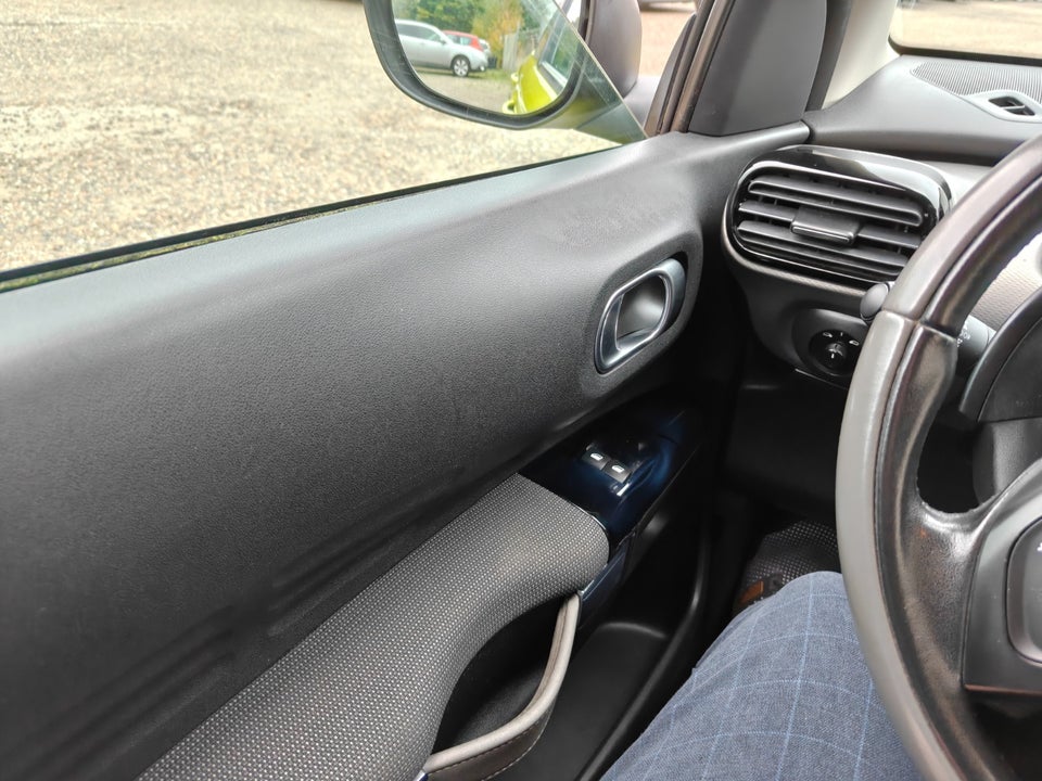 Citroën C4 Cactus 1,2 PureTech 82 Feel ETG 5d