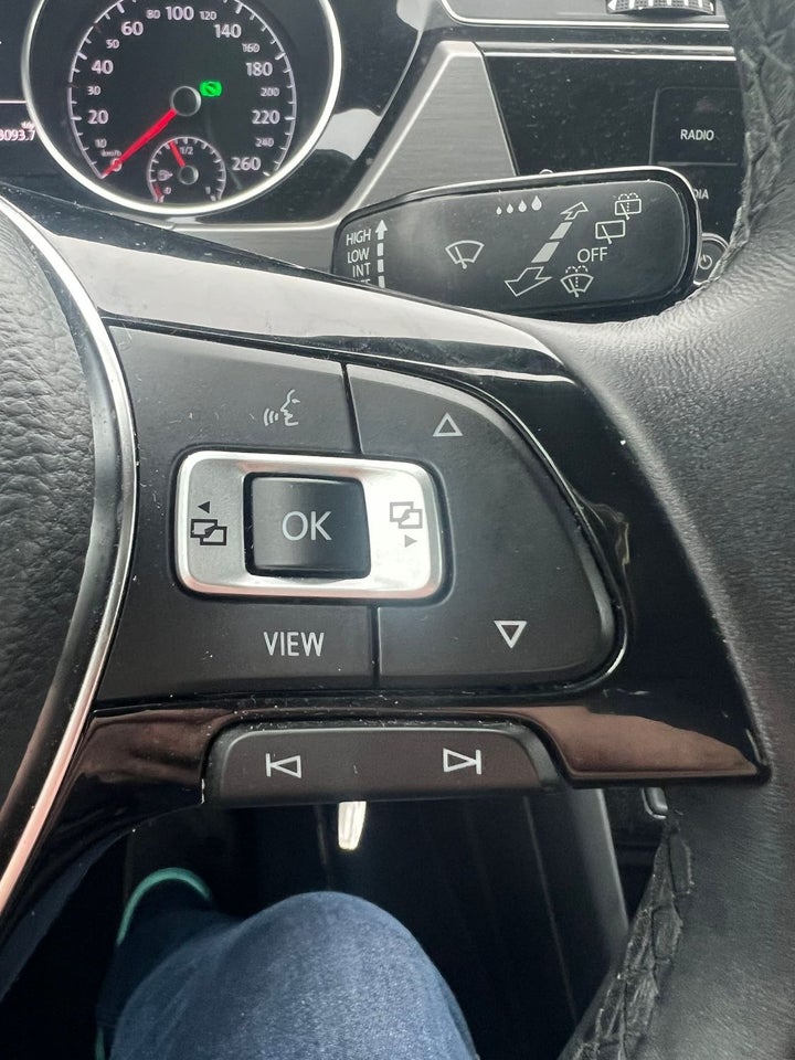 VW Touran 1,6 TDi 115 Comfortline DSG 7prs 5d