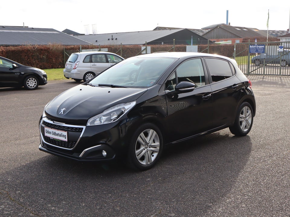 Peugeot 208 1,5 BlueHDi 100 Allure Sky 5d