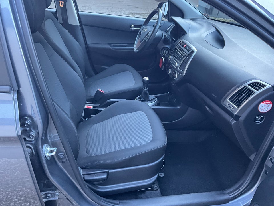 Hyundai i20 1,25 Comfort 5d