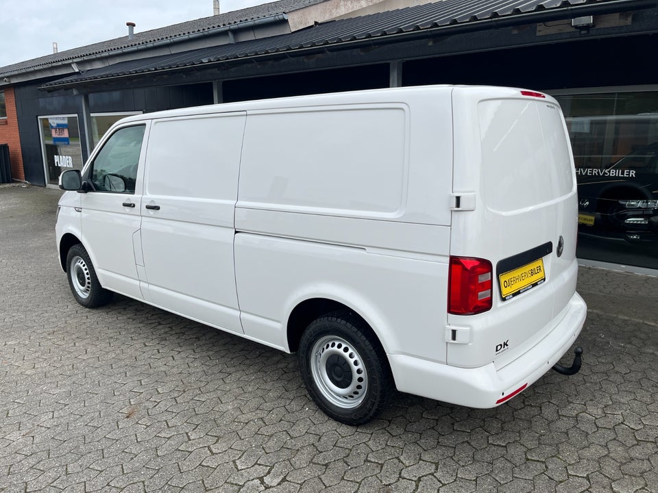 VW Transporter 2,0 TDi 150 Kassevogn lang