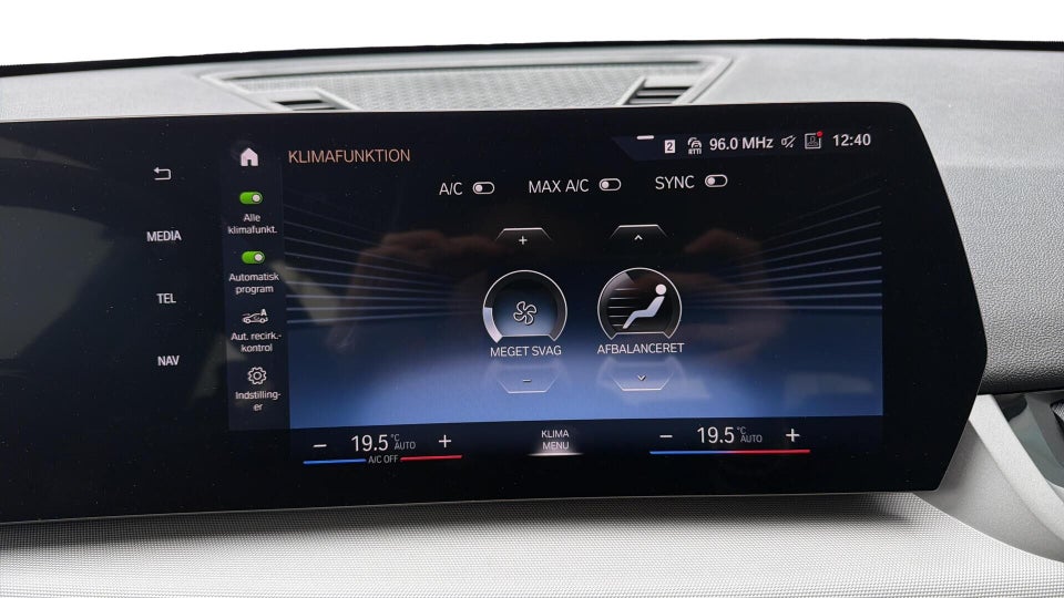 BMW iX1 xDrive30 X-Line 5d