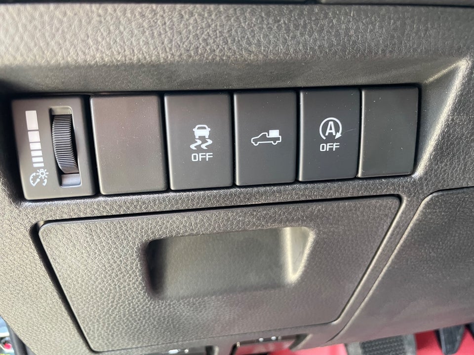 Isuzu D-Max 1,9 TD 163 Crew Cab Exclusive aut. 4d