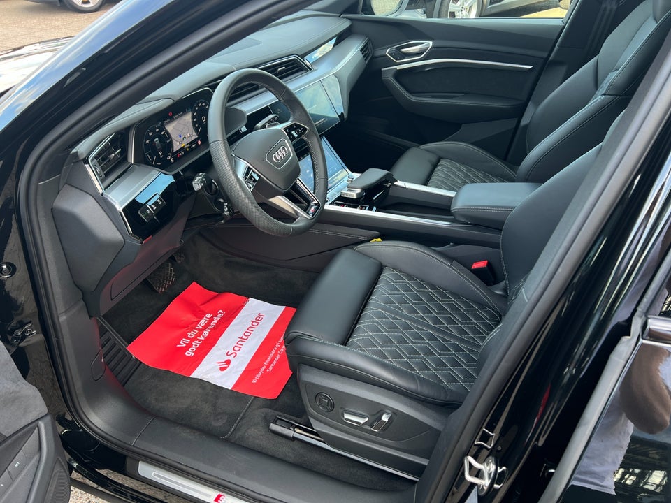 Audi e-tron 55 S-line quattro 5d
