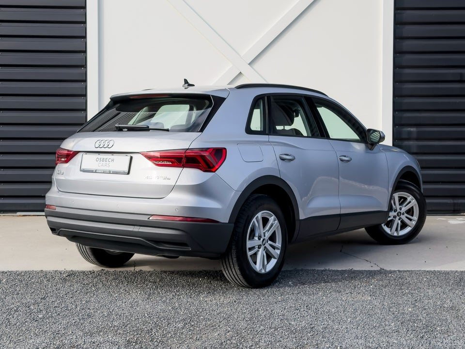 Audi Q3 45 TFSi e Attitude plus S-tr. 5d