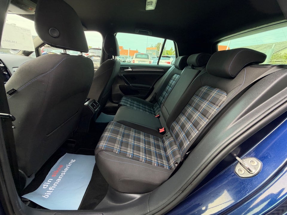 VW Golf VII 1,4 GTE DSG 5d