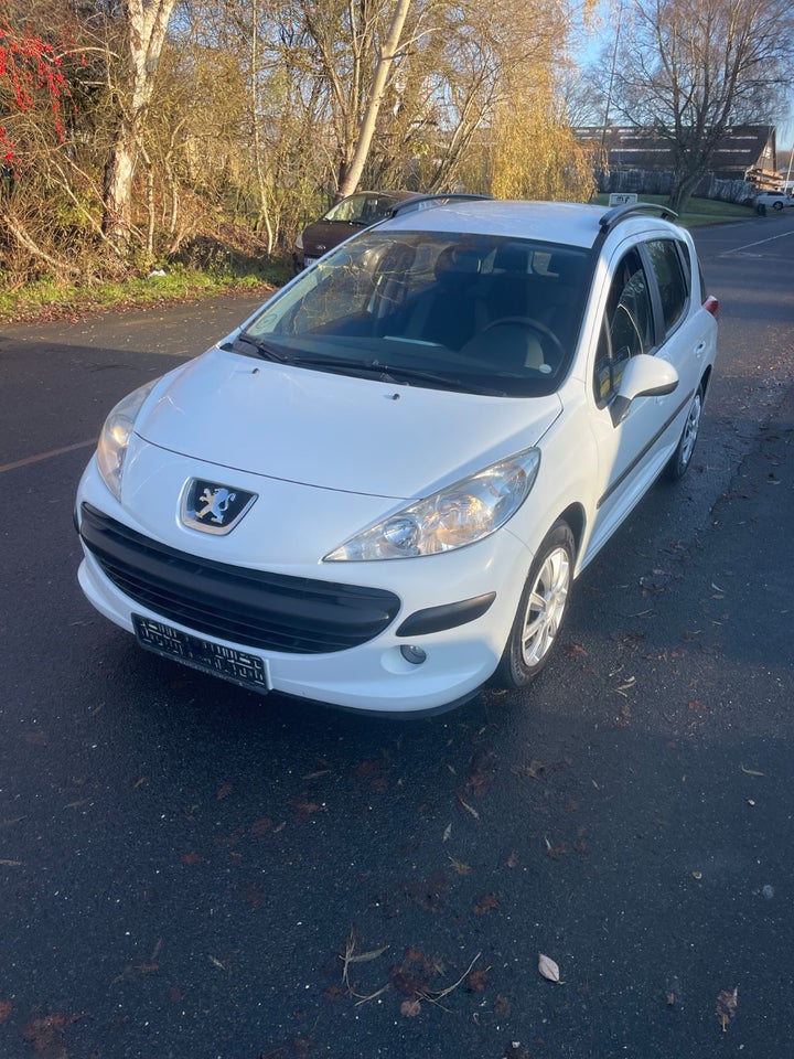 Peugeot 207 1,6 HDi 90 Comfort+ SW 5d