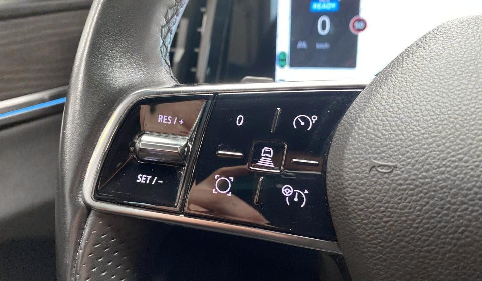 Renault Megane E-Tech 60 Iconic 5d