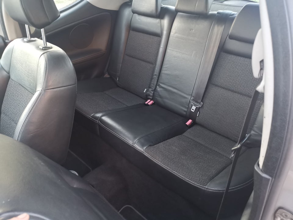 Peugeot 207 1,6 GT 3d