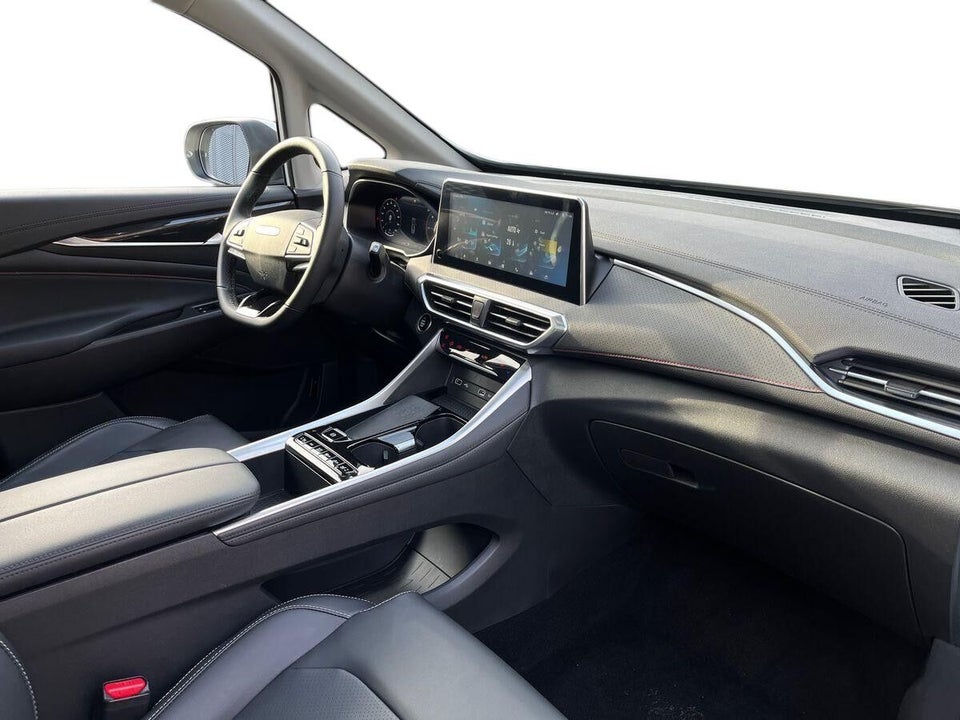 Maxus Euniq5 70 6prs 5d