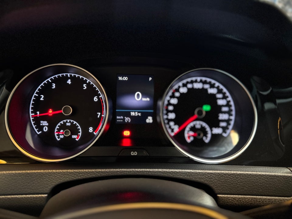 VW Golf VII 1,5 TSi 150 Highline Variant DSG 5d