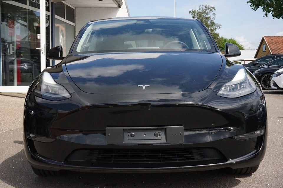 Tesla Model Y Long Range AWD 5d
